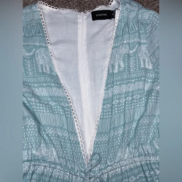 NWT MINKPINK Low V Cut Romper Zipper Back Elephant Pattern - Picture 8 of 14